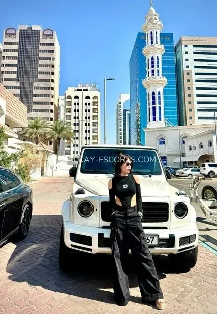 Mackay escorts Megan — 9