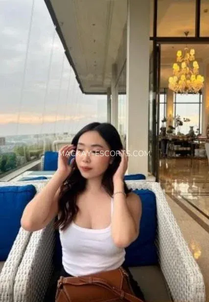 Mackay escorts Sofie — 4