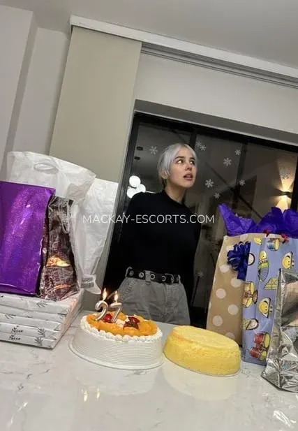 Mackay escorts Iliane — 3