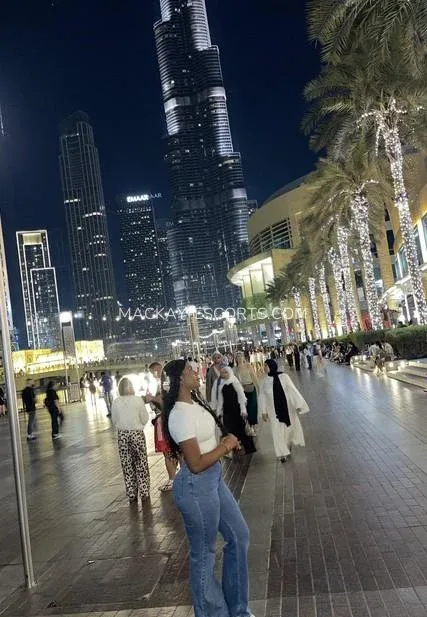 Mackay escorts Miranda — 10