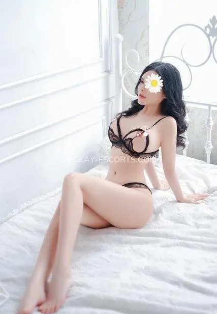 Mackay escorts Ulla — 3