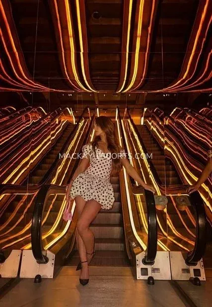 Mackay escorts Jenna — 1