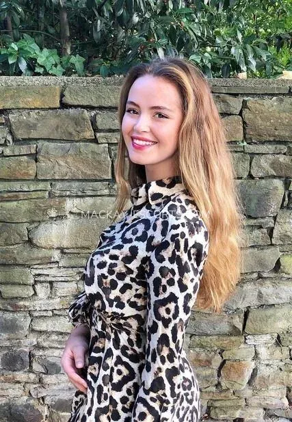 Mackay escorts Iliane — 1