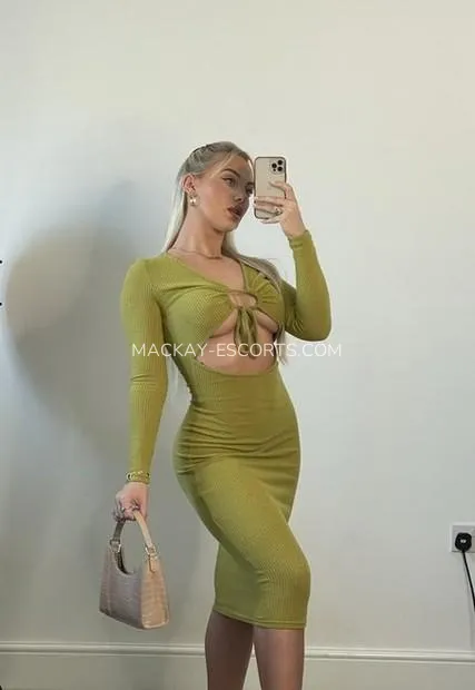 Mackay escorts Ulla — 2