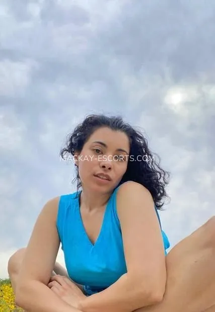 Mackay escorts Maja — 2