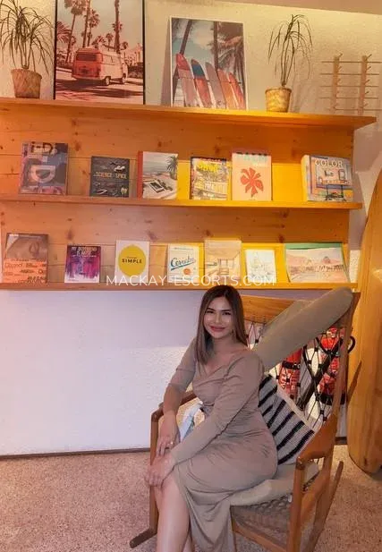 Mackay escorts Emma — 5