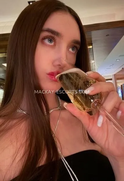 Mackay escorts Ulla — 2
