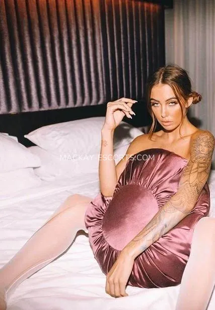 Mackay escorts Alice — 5