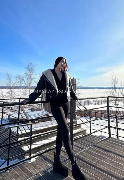 Mackay escorts Berit — 7