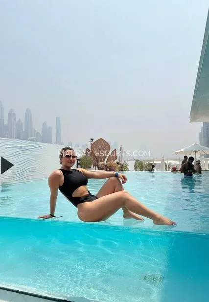 Mackay escorts Ulla — 5