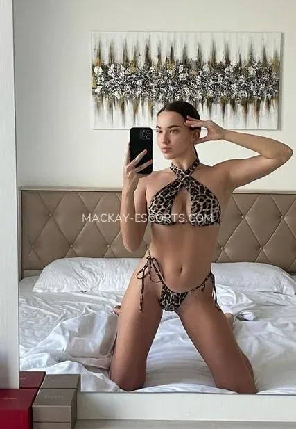 Mackay escorts Maja — 7