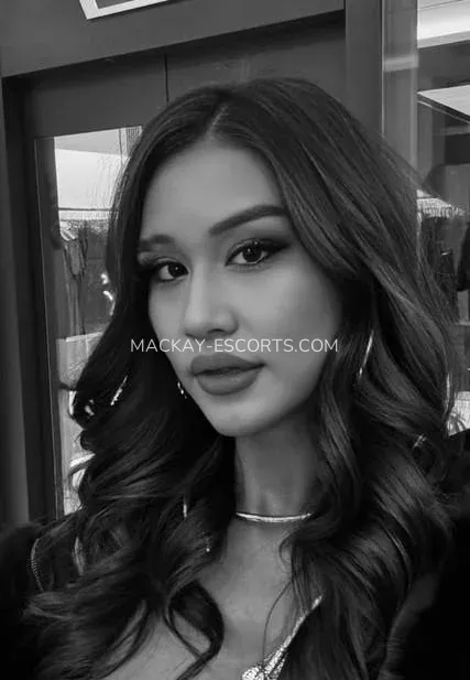 Mackay escorts Ella — 3