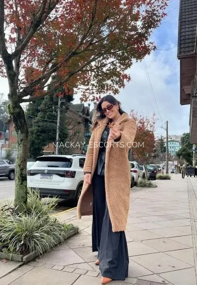 Mackay escorts Agnes — 5