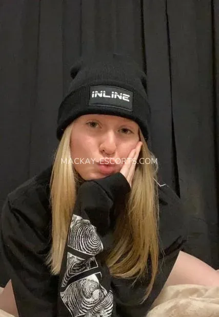 Mackay escorts Katie — 3