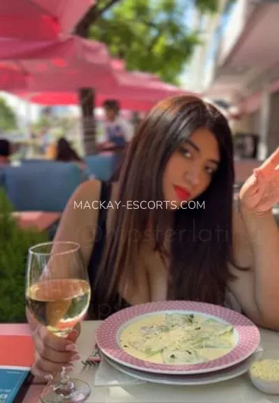 Mackay escorts Fabricia — 3