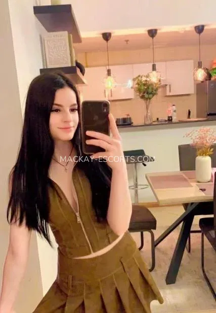 Mackay escorts Kaitlyn — 5