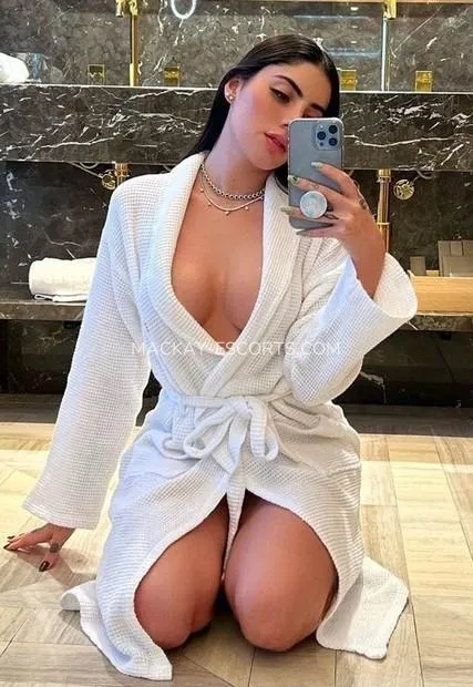 Mackay escorts Agneta — 2