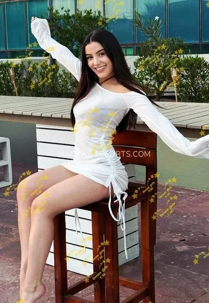 Mackay escorts Karen — 10