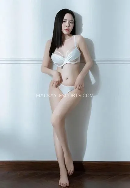 Mackay escorts Mya — 1