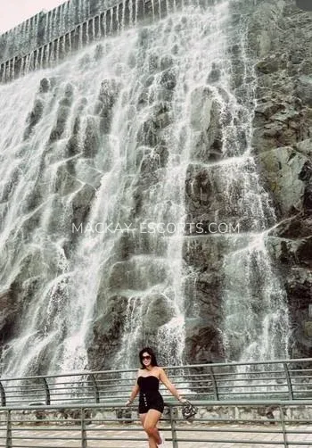 Mackay escorts Clorinda — 9