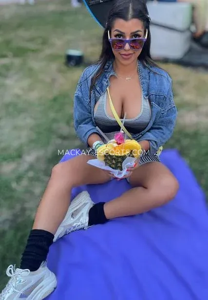 Mackay escorts Ella — 9