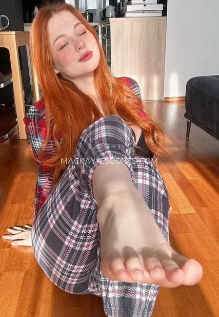 Mackay escorts Julia — 4