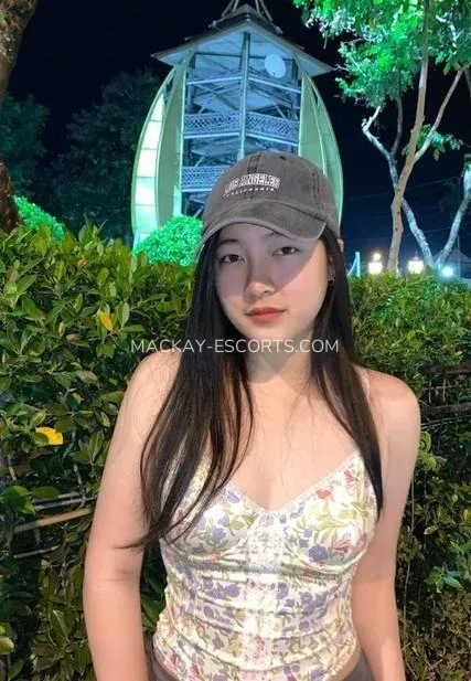 Mackay escorts Miranda — 10