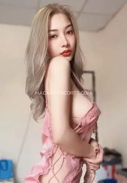 Mackay escorts Jennifer — 3