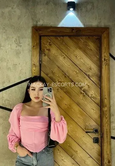 Mackay escorts Ashlyn — 9