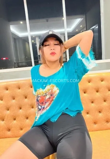 Mackay escorts Kerstin — 2