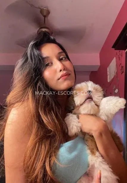 Mackay escorts Isabel — 4