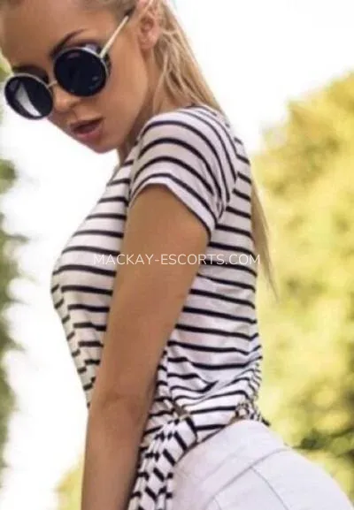 Mackay escorts Siv — 3