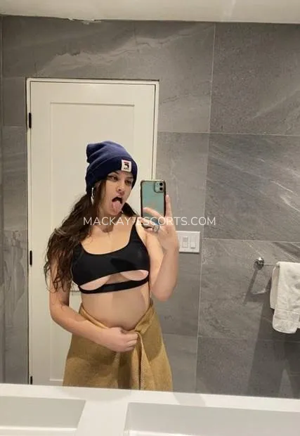 Mackay escorts Courtney — 2