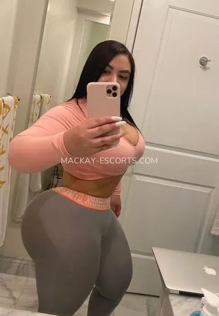 Mackay escorts Kerstin — 1
