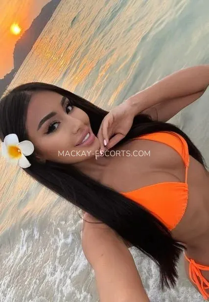 Mackay escorts Anette — 5