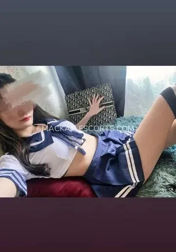 Mackay escorts Cinta — 1