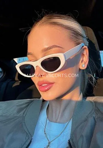 Mackay escorts Monica — 3