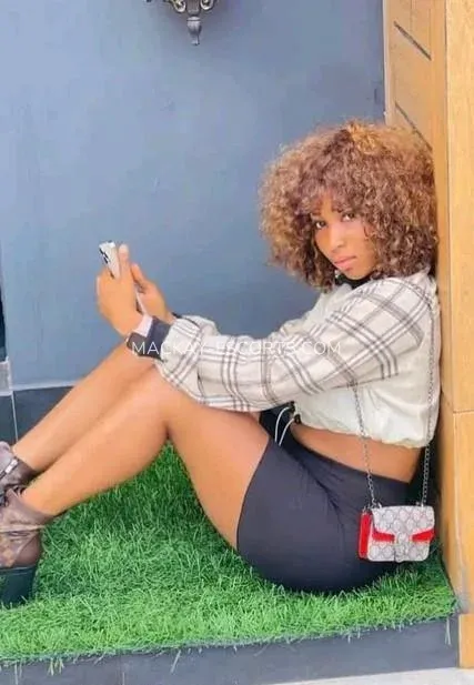 Mackay escorts Liliana — 1