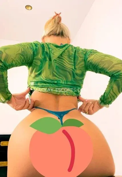 Mackay escorts Ulla — 3