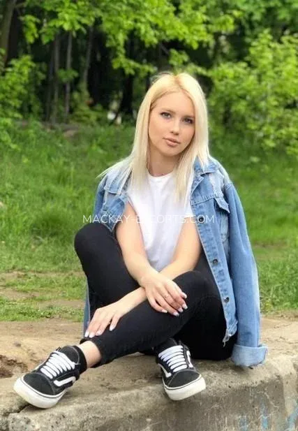 Mackay escorts Anneli — 5