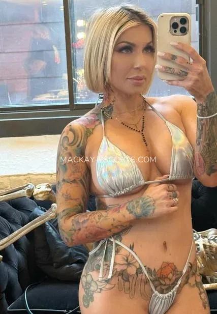 Mackay escorts Ebba — 5