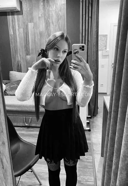 Mackay escorts Nevaeh — 1