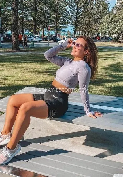 Mackay escorts Violante — 1