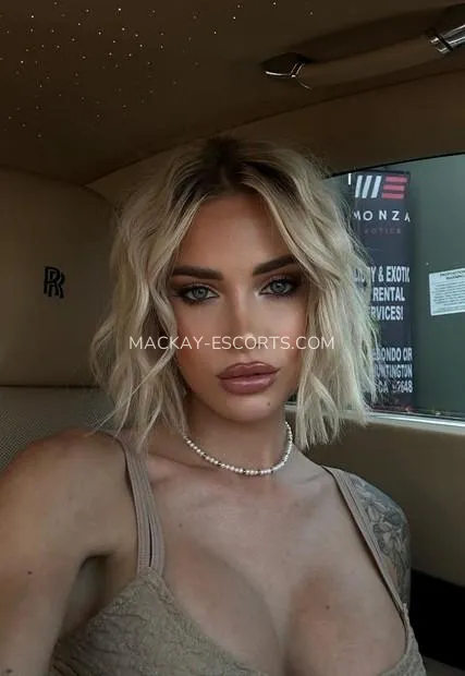 Mackay escorts Hanna — 2