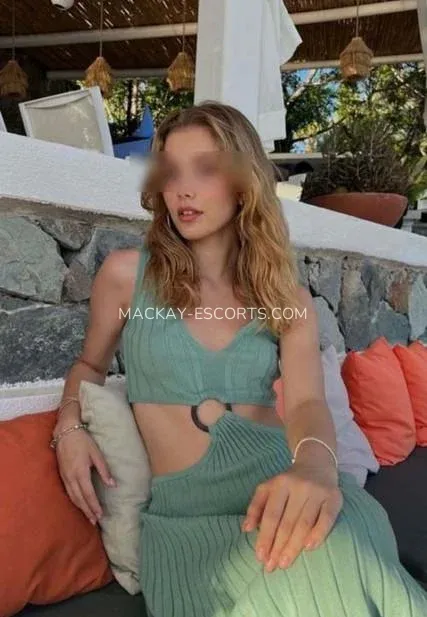 Mackay escorts Siv — 3