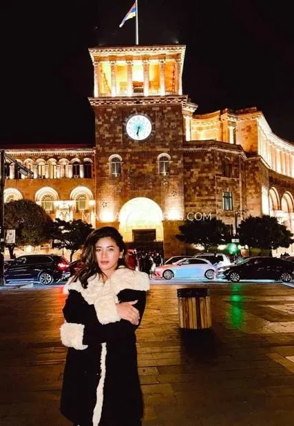 Mackay escorts Clorinda — 10