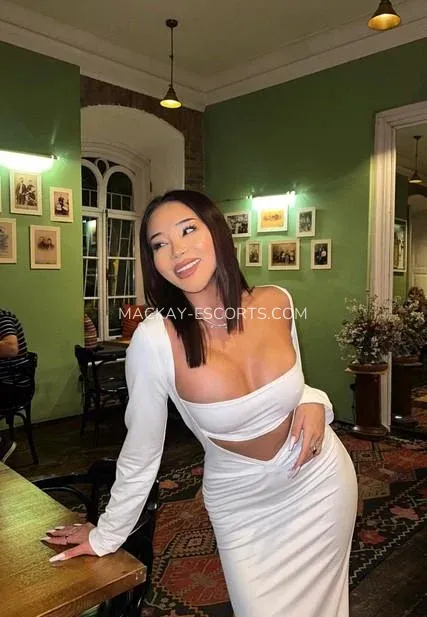 Mackay escorts Marianne — 6