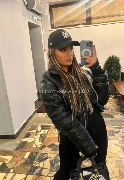 Mackay escorts Ann-christin — 1