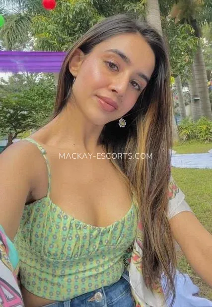 Mackay escorts Kaitlyn — 3