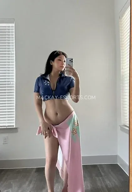 Mackay escorts Crystal — 3